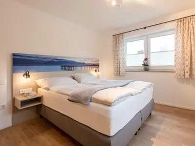 2. Schlafzimmer
