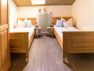Schlafzimmer 1