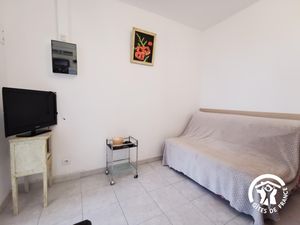 23537742-Ferienwohnung-2-Roujan-300x225-3