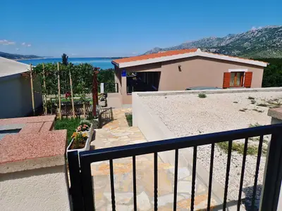 Ferienwohnung für 6 Personen (54 m²) in Jasenice 4/10
