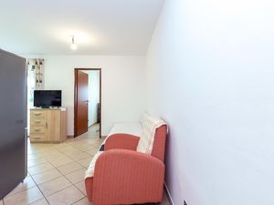 23743082-Ferienwohnung-4-Rovanjska-300x225-4