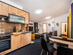 23752263-Ferienwohnung-6-Rovanjska-300x225-1