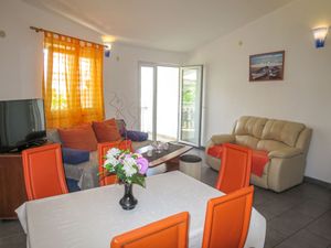 23859186-Ferienwohnung-5-Rovanjska-300x225-2