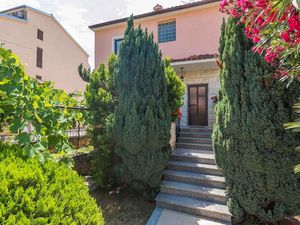 23769164-Ferienwohnung-2-Rovinj-300x225-5