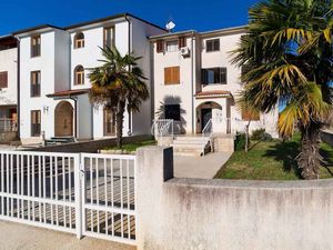 23779155-Ferienwohnung-4-Rovinj-300x225-2