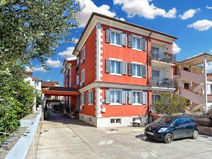 23584258-Ferienwohnung-4-Rovinj-300x225-0