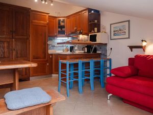 22383603-Ferienwohnung-6-Rovinj-300x225-4