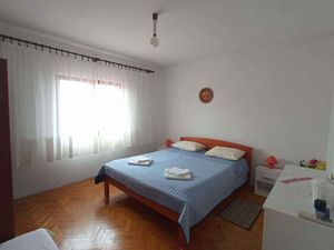 23770653-Ferienwohnung-4-Rovinj-300x225-4