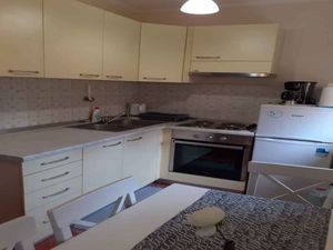 23771298-Ferienwohnung-5-Rovinj-300x225-2