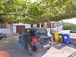 23954580-Ferienwohnung-5-Rovinj-300x225-0