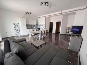 23917609-Ferienwohnung-5-Rovinj-300x225-3