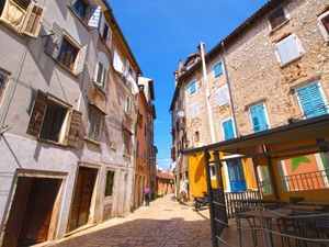 23917633-Ferienwohnung-2-Rovinj-300x225-0