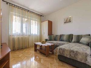 23771932-Ferienwohnung-3-Rovinj-300x225-2