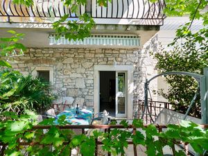 23958296-Ferienwohnung-4-Rovinj-300x225-4