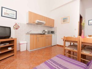 23958759-Ferienwohnung-2-Rovinj-300x225-4