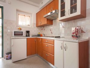 23958965-Ferienwohnung-3-Rovinj-300x225-4