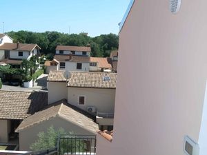 23777119-Ferienwohnung-2-Rovinj-300x225-3