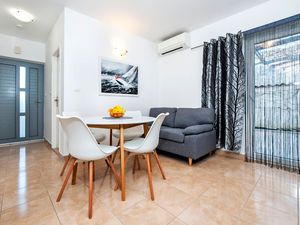 Ferienwohnung für 4 Personen (55 m²) in Rovinj