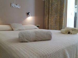 22807197-Ferienwohnung-2-Rovinj-300x225-0