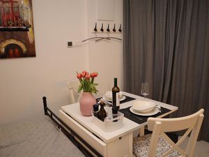 23383509-Ferienwohnung-2-Rovinj-300x225-4