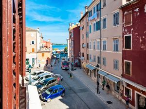 23305599-Ferienwohnung-4-Rovinj-300x225-4