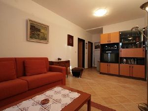 19285247-Ferienwohnung-0-Rovinj-300x225-1