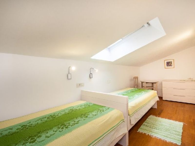 19285254-Ferienwohnung-0-Rovinj-800x600-2