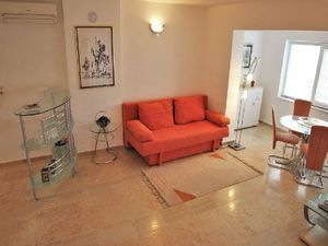 19308344-Ferienwohnung-0-Rovinj-300x225-1