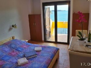 22233053-Ferienwohnung-0-Rovinj-300x225-4