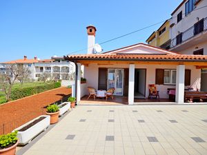 23941531-Ferienwohnung-5-Rovinj-300x225-3