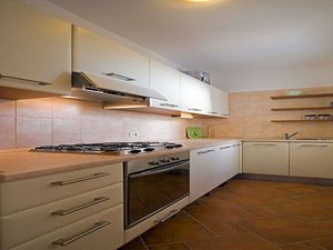 23946213-Ferienwohnung-4-Rovinj-300x225-1