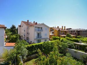 23941488-Ferienwohnung-4-Rovinj-300x225-3