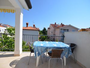 23941488-Ferienwohnung-4-Rovinj-300x225-4