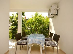 23941489-Ferienwohnung-4-Rovinj-300x225-1