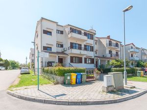 23941578-Ferienwohnung-2-Rovinj-300x225-1