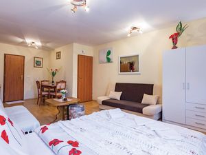 23731657-Ferienwohnung-3-Rovinj-300x225-2