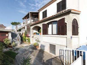 23723860-Ferienwohnung-5-Rovinj-300x225-2