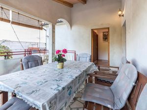 23748895-Ferienwohnung-4-Rovinj-300x225-1