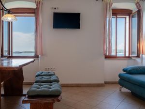 692700-Ferienwohnung-6-Rovinj-300x225-4