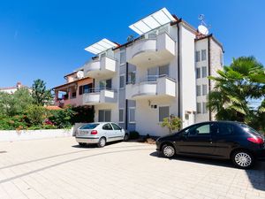 23941447-Ferienwohnung-3-Rovinj-300x225-1