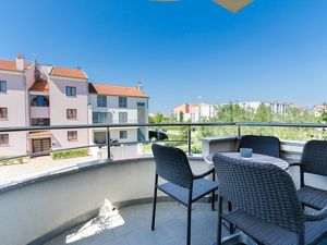 23941447-Ferienwohnung-3-Rovinj-300x225-2