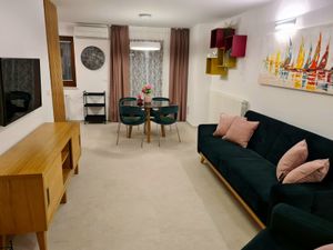 18698947-Ferienwohnung-4-Rovinj-300x225-2