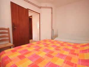 18689233-Ferienwohnung-2-Rovinj-300x225-4