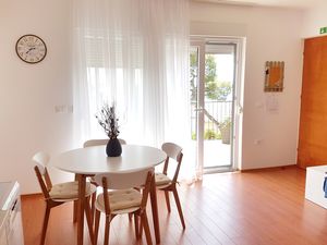 18750465-Ferienwohnung-4-Rovinj-300x225-3