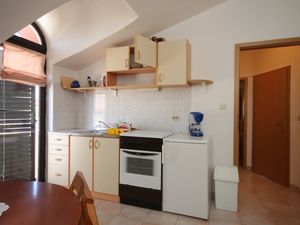 19129171-Ferienwohnung-5-Rovinj-300x225-3