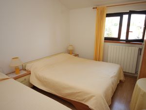 19129171-Ferienwohnung-5-Rovinj-300x225-4