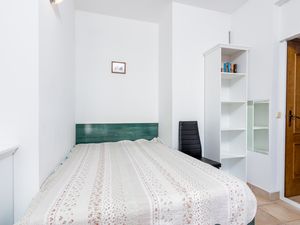 22095087-Ferienwohnung-4-Rovinj-300x225-3