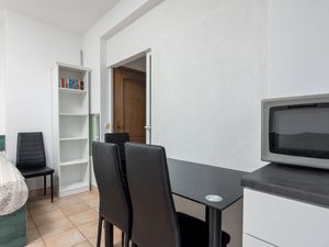 22095087-Ferienwohnung-4-Rovinj-300x225-5