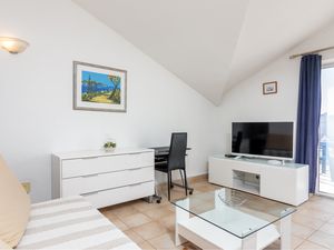 22095093-Ferienwohnung-4-Rovinj-300x225-1