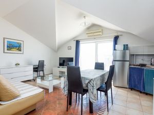 22095093-Ferienwohnung-4-Rovinj-300x225-3